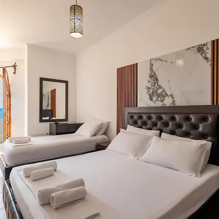 Monte Cristo Hotel - Rooftop Pool Hotel Sarande