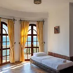 Monte Cristo - Rooftop Pool Hotel 4*