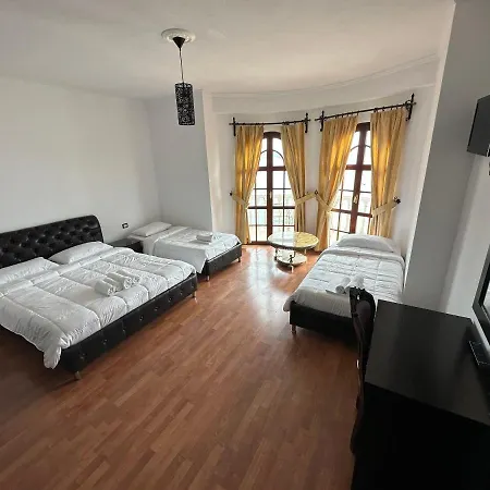 Monte Cristo - Rooftop Pool Saranda