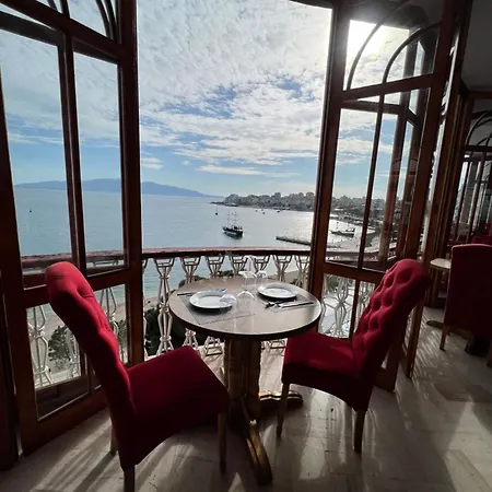 Hotel Monte Cristo - Rooftop Pool