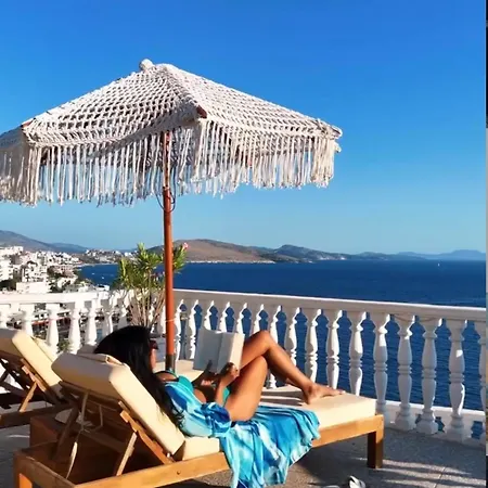 Monte Cristo - Rooftop Pool