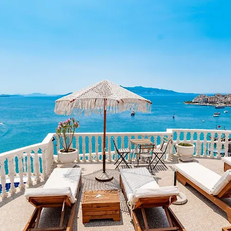 Hotel Monte Cristo - Rooftop Pool 4*