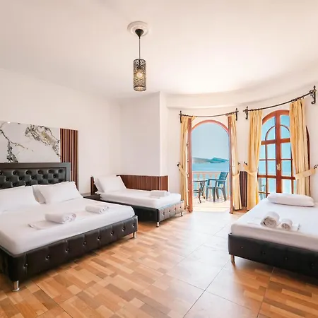 Hotel Monte Cristo - Rooftop Pool Saranda