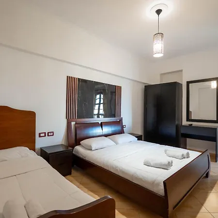 Monte Cristo - Rooftop Pool 4*