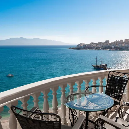 Monte Cristo - Rooftop Pool Саранда