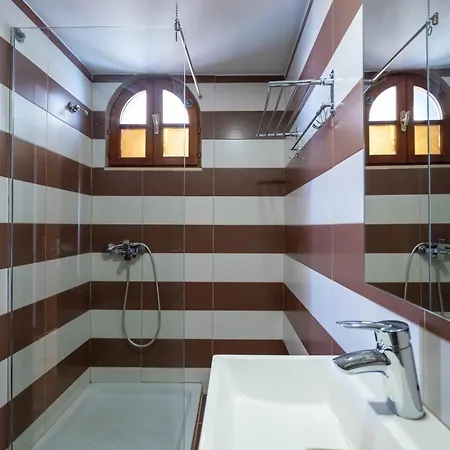 Отель Monte Cristo - Rooftop Pool