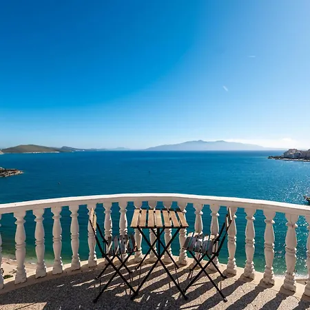 Monte Cristo - Rooftop Pool 4*